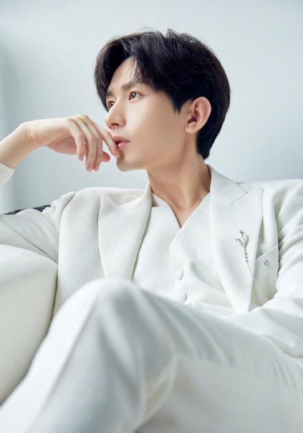 成毅娱乐圈吃瓜爆料视频,揭秘明星幕后故事